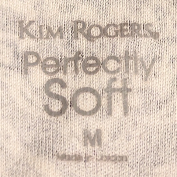 100% Cotton Navy Blue & Ivory Geo Pattern Short Sleeve Top - Picture 6 of 8